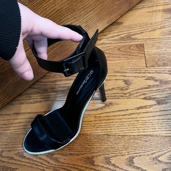 BCBG ankle strap heels - Picture 6 of 7